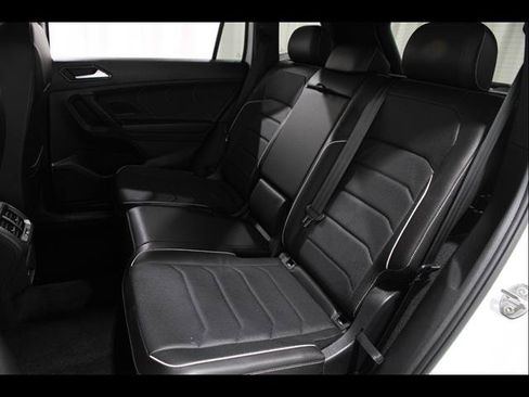 Used 2023 Volkswagen Tiguan SEL R-Line AWD/4WD image 20