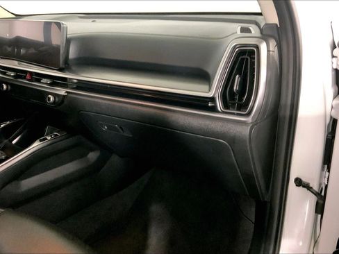 Certified 2024 Kia Sorento S image 16