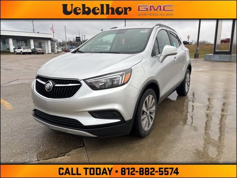 Used 2018 Buick Encore Preferred image 1