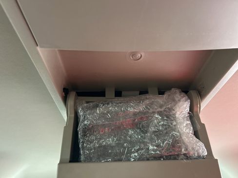 Used 2016 Chrysler Town & Country Touring image 16