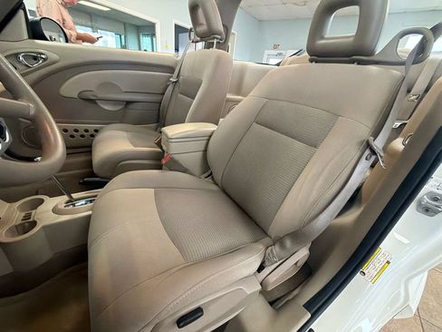 Used 2008 Chrysler PT Cruiser Convertible FWD image 23