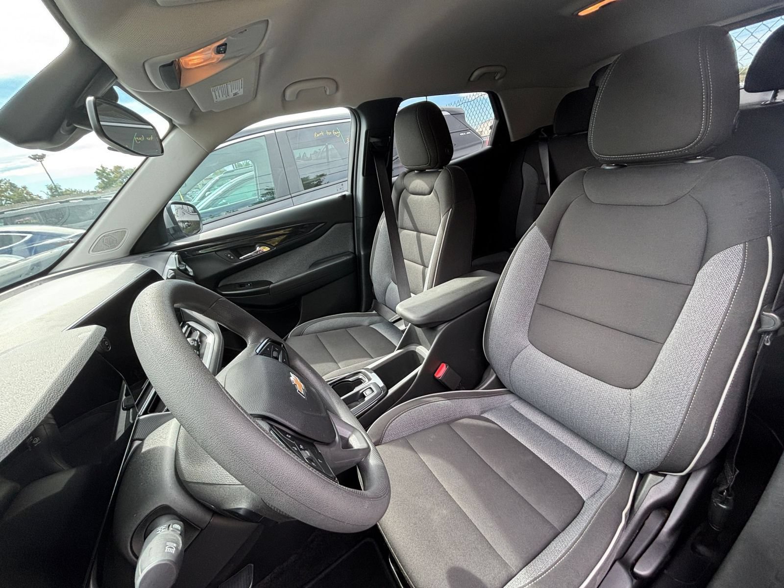 Used 2025 Chevrolet TrailBlazer LT FWD image 34