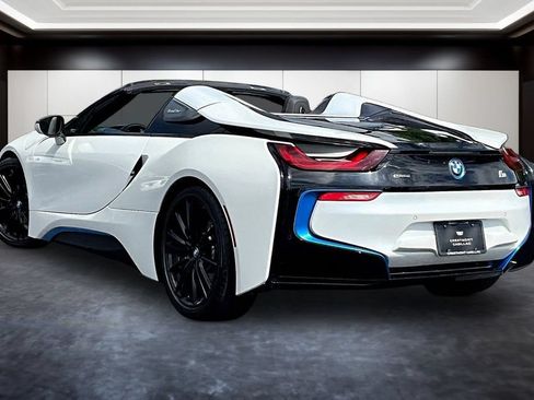 Used 2019 BMW i8 Roadster AWD/4WD image 4