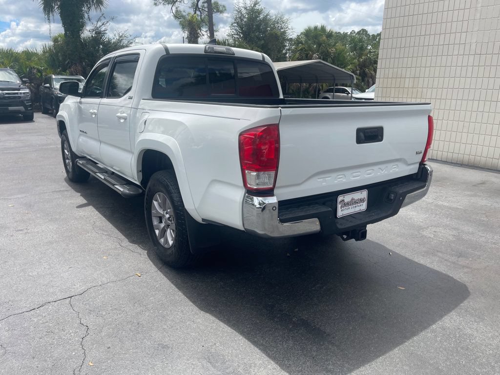 Used 2017 Toyota Tacoma SR5 w/ Tow Package RWD image 3
