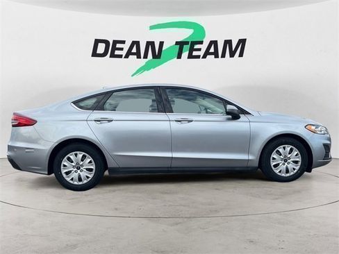 Used 2020 Ford Fusion S image 9