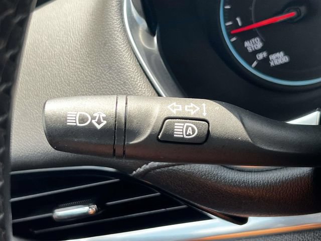 Certified 2023 Chevrolet Traverse LT FWD image 25