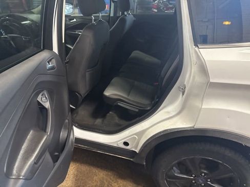 Used 2014 Ford Escape SE image 15