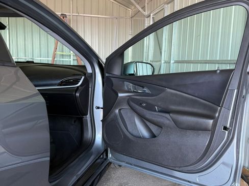 Used 2019 Chevrolet Volt LT w/ Power Convenience Package FWD image 35
