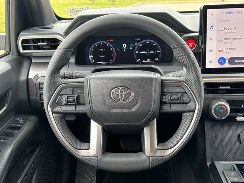 Used 2026 Toyota Tacoma TRD Off-Road image 16