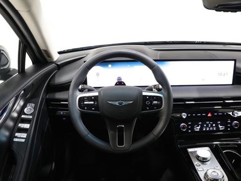 Used 2025 Genesis G80 2.5T AWD/4WD image 18