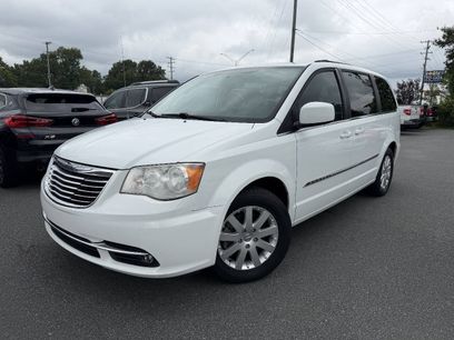 Used 2014 Chrysler Town & Country Touring