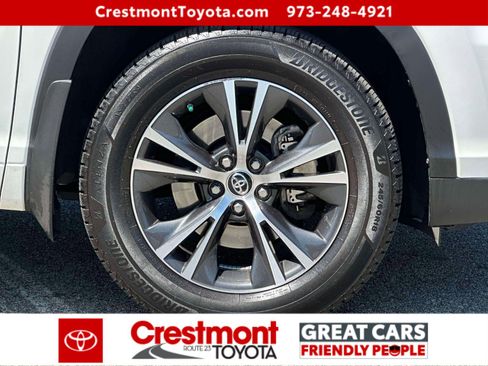 Certified 2016 Toyota Highlander XLE AWD/4WD image 6
