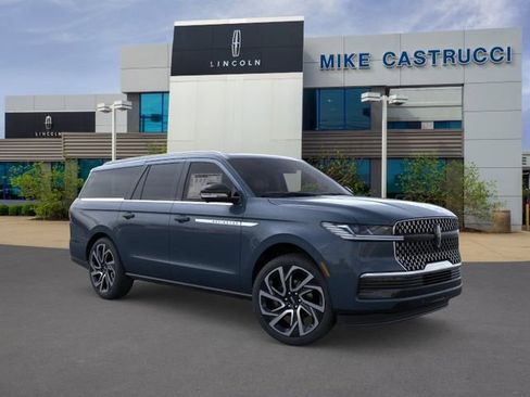 New 2026 Lincoln Navigator L Reserve AWD/4WD image 8