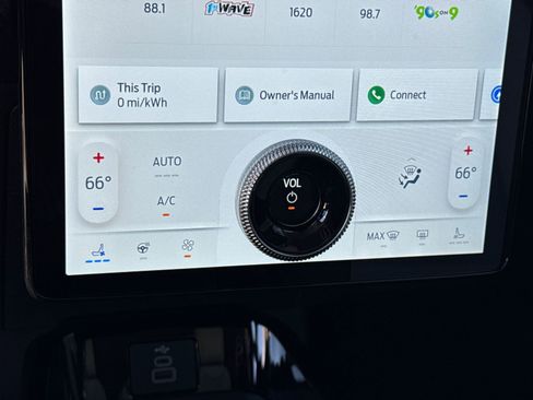 New 2025 Ford Mustang Mach-E Premium AWD/4WD image 32