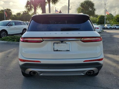 Certified 2022 Lincoln Corsair FWD image 5