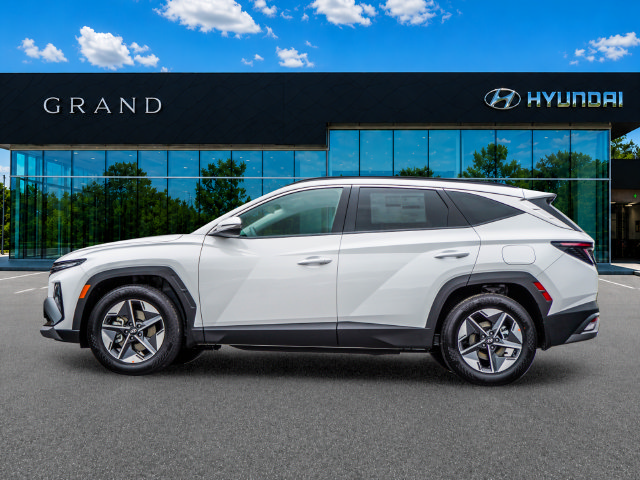 New 2026 Hyundai Tucson SEL Plus FWD image 3