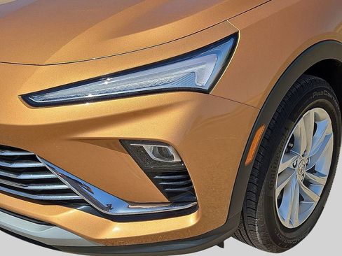 Used 2025 Buick Envista Preferred w/ Convenience I Package FWD image 9