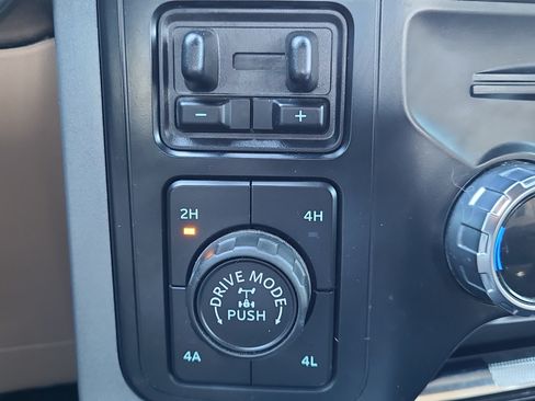 Used 2023 Ford F150 Lariat w/ Equipment Group 502A High AWD/4WD image 27