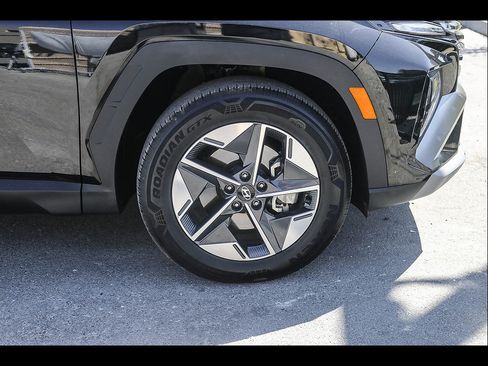 Certified 2025 Hyundai Tucson SEL FWD image 15