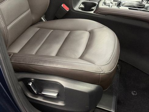 Used 2025 MAZDA CX-5 Signature image 12