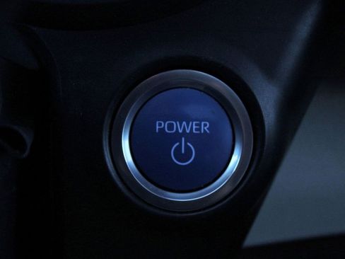 Used 2024 Toyota Sienna XLE FWD image 29