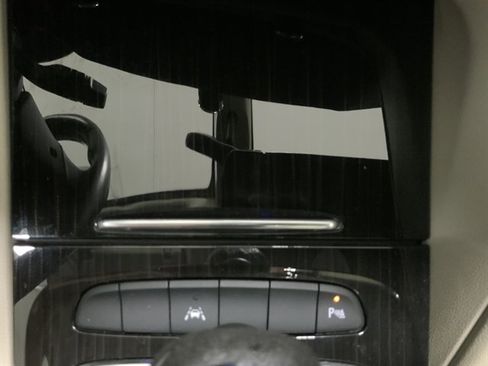 Used 2018 Buick Regal Essence w/ Driver Confidence Package #1 image 37