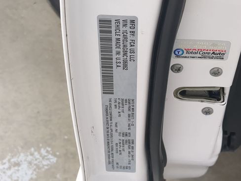 Certified 2022 Dodge Durango SXT image 24