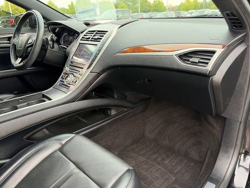 Used 2020 Lincoln MKZ Reserve w/ Monochromatic Package AWD/4WD image 10
