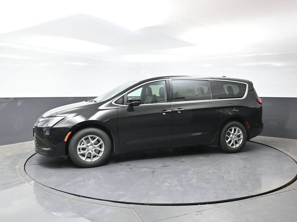 New 2027 Chrysler Pacifica Select w/ Family Tech Group FWD image 5