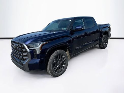Used 2023 Toyota Tundra Platinum AWD/4WD image 3