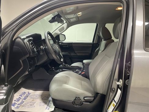 Used 2020 Toyota Tacoma SR image 17