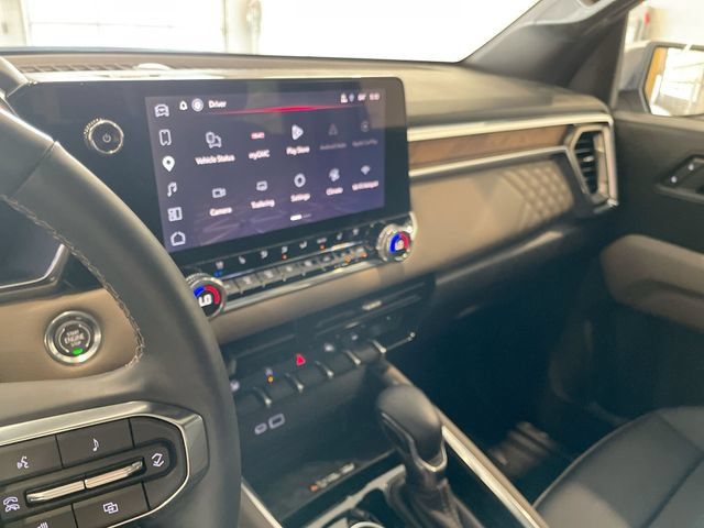 Used 2026 GMC Canyon Denali AWD/4WD image 22
