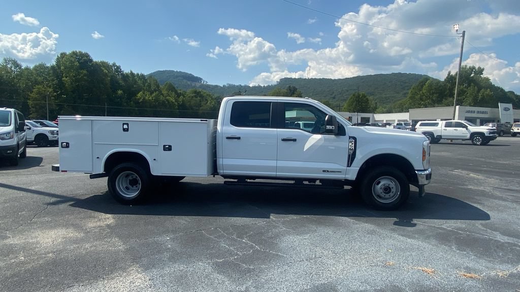 New 2026 Ford F350 XL w/ XL Chrome Package AWD/4WD image 4