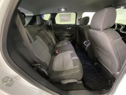 Certified 2024 Chevrolet Blazer LT w/ Convenience Package image 32