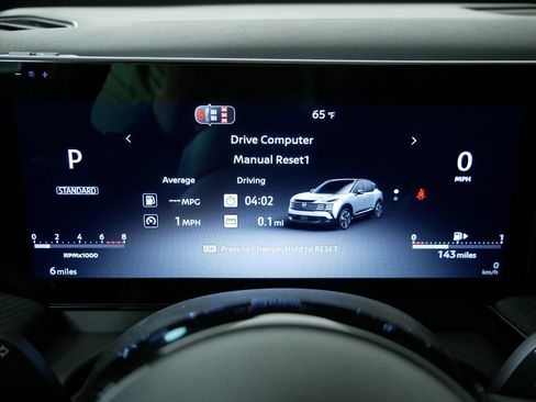 New 2026 Nissan Kicks SR AWD/4WD image 28