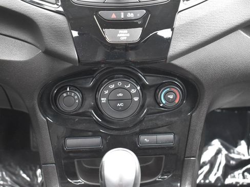 Used 2014 Ford Fiesta SE w/ Equipment Group 201A image 24