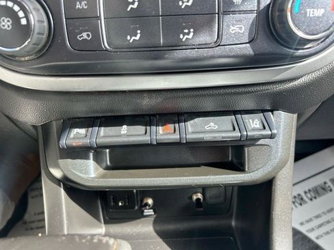 Used 2020 Chevrolet Colorado LT w/ Safety Package image 16