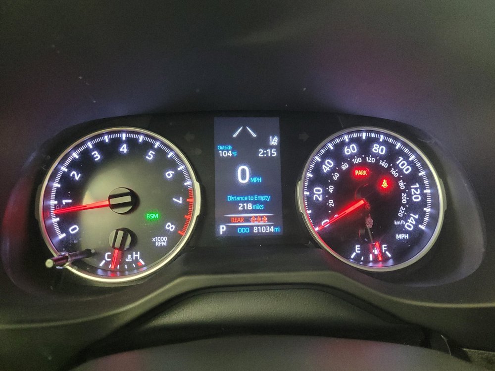 Used 2021 Toyota RAV4 XLE w/ Convenience Package FWD image 23