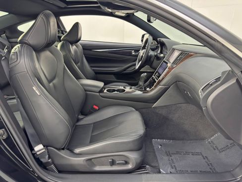 Used 2017 INFINITI Q60 3.0t Sport image 15