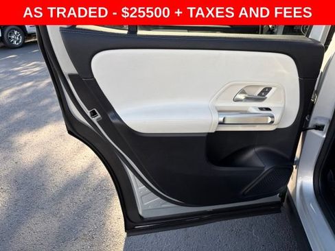 Used 2021 Mercedes-Benz GLB 250 image 13