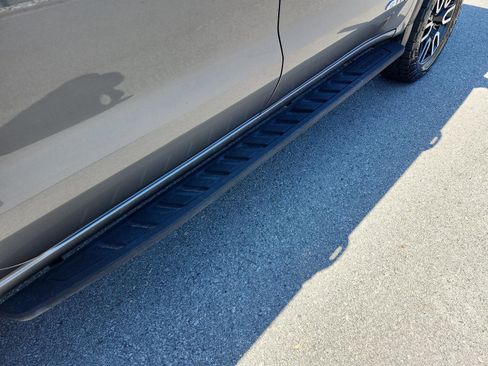 Used 2022 GMC Sierra 1500 AT4 w/ AT4 Premium Package image 6