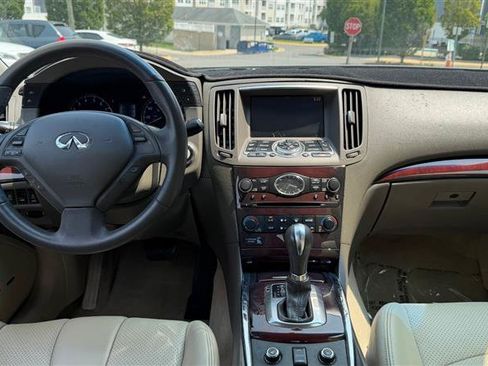 Used 2011 INFINITI G37 x Sedan w/ Premium Pkg AWD/4WD image 18