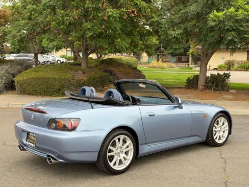 Used 2005 Honda S2000 image 8