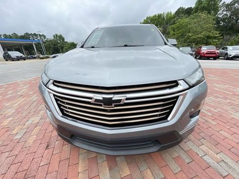 Used 2023 Chevrolet Traverse High Country FWD image 28