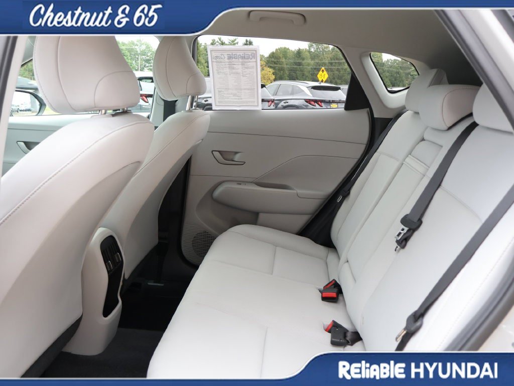 Certified 2024 Hyundai Kona SEL w/ Convenience Package FWD image 17