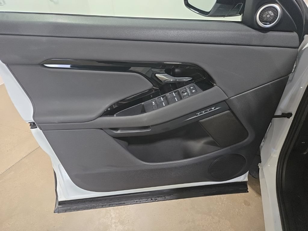 Certified 2026 Land Rover Range Rover Evoque S AWD/4WD image 24