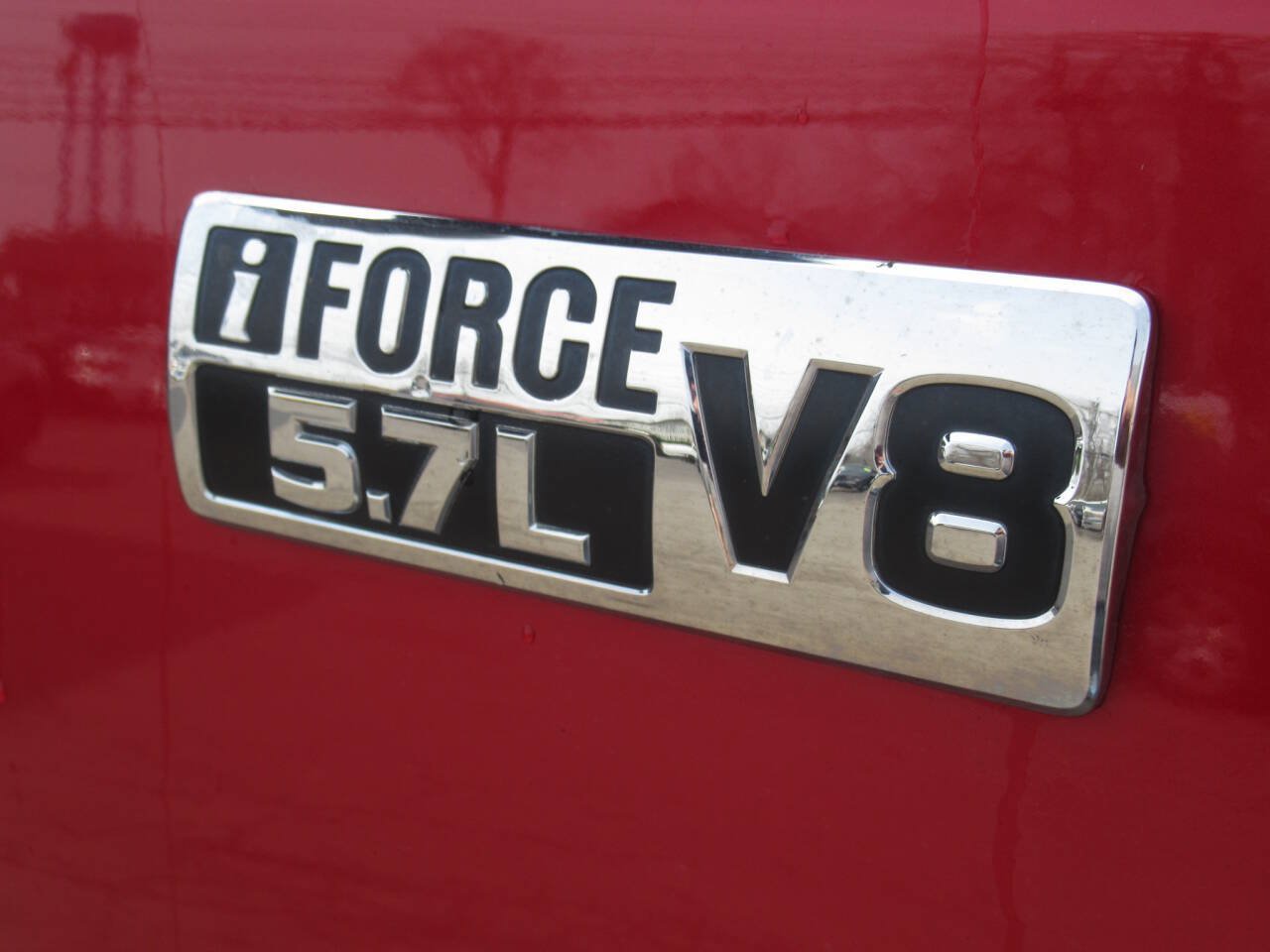 Used 2014 Toyota Tundra SR5 w/ TRD Off Road Package AWD/4WD image 5
