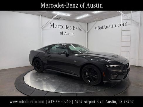 Used 2024 Ford Mustang GT RWD image 1
