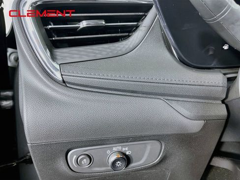 Used 2025 Buick Encore GX Preferred FWD image 13