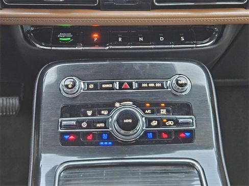 Certified 2023 Lincoln Nautilus Reserve image 19